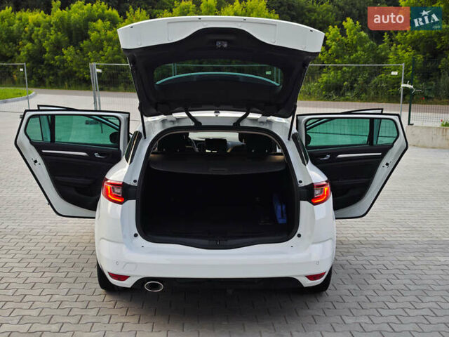 Белый Рено Меган, объемом двигателя 1.5 л и пробегом 114 тыс. км за 18600 $, фото 46 на Automoto.ua