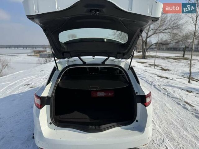 Білий Рено Меган, об'ємом двигуна 1.5 л та пробігом 168 тис. км за 14200 $, фото 29 на Automoto.ua