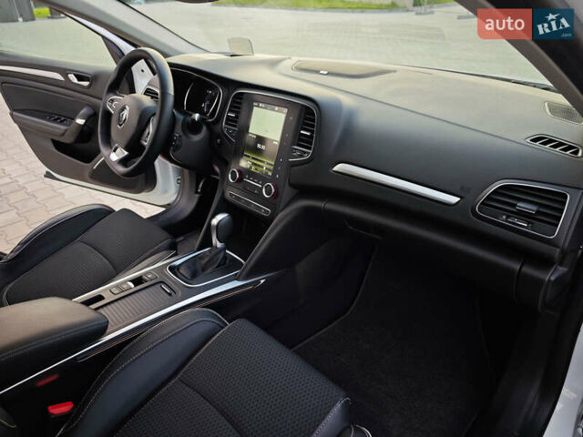 Белый Рено Меган, объемом двигателя 1.5 л и пробегом 114 тыс. км за 18600 $, фото 72 на Automoto.ua