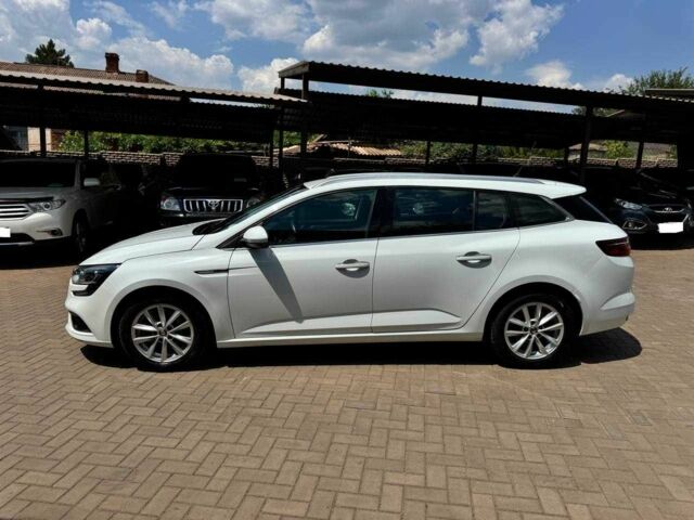 Белый Рено Меган, объемом двигателя 1.5 л и пробегом 198 тыс. км за 13700 $, фото 4 на Automoto.ua