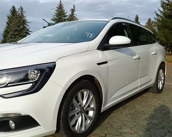 Белый Рено Меган, объемом двигателя 1.5 л и пробегом 222 тыс. км за 12600 $, фото 7 на Automoto.ua