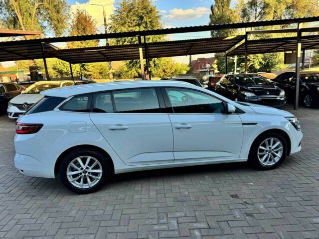 Белый Рено Меган, объемом двигателя 1.5 л и пробегом 204 тыс. км за 13900 $, фото 9 на Automoto.ua