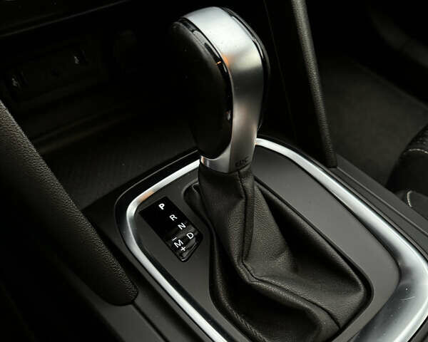 Белый Рено Меган, объемом двигателя 1.46 л и пробегом 179 тыс. км за 13800 $, фото 23 на Automoto.ua