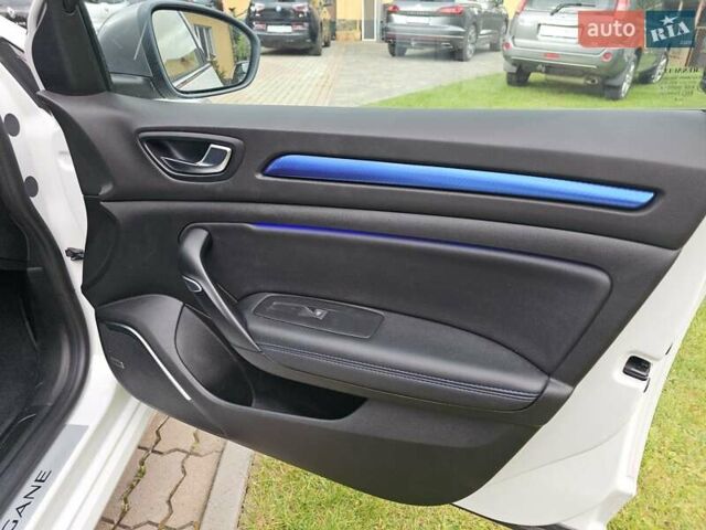 Белый Рено Меган, объемом двигателя 1.46 л и пробегом 210 тыс. км за 14750 $, фото 20 на Automoto.ua