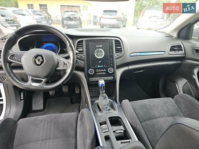 Белый Рено Меган, объемом двигателя 1.46 л и пробегом 210 тыс. км за 14750 $, фото 30 на Automoto.ua