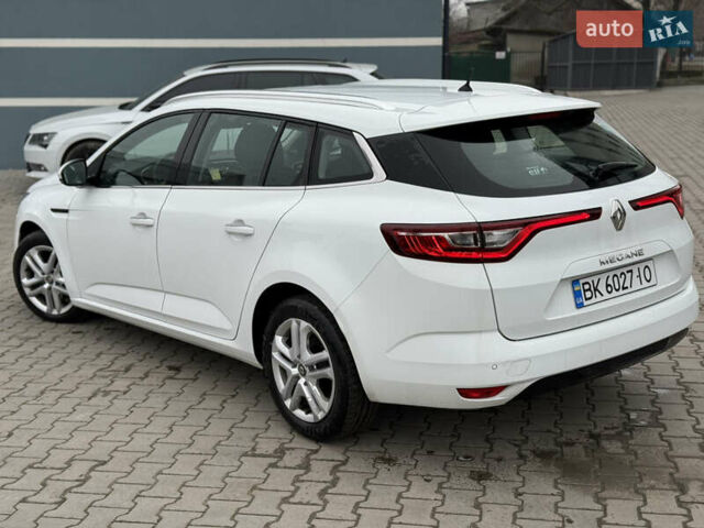 Білий Рено Меган, об'ємом двигуна 1.46 л та пробігом 240 тис. км за 11800 $, фото 3 на Automoto.ua