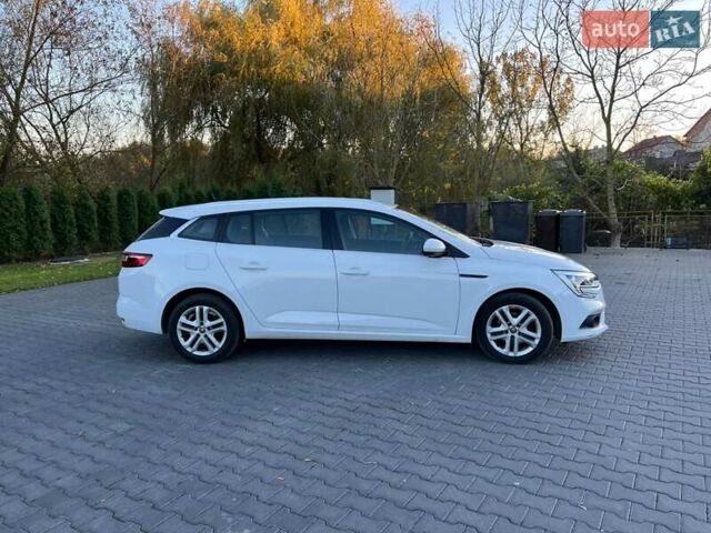 Белый Рено Меган, объемом двигателя 1.46 л и пробегом 204 тыс. км за 13700 $, фото 15 на Automoto.ua