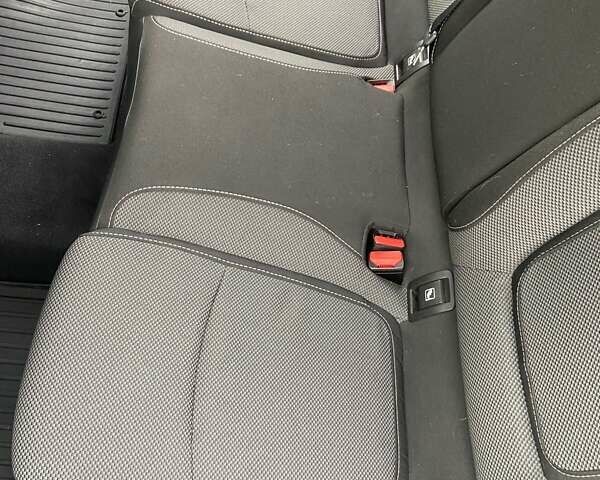 Білий Рено Меган, об'ємом двигуна 1.5 л та пробігом 177 тис. км за 14300 $, фото 19 на Automoto.ua