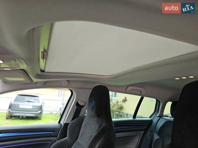 Белый Рено Меган, объемом двигателя 1.46 л и пробегом 210 тыс. км за 14750 $, фото 28 на Automoto.ua