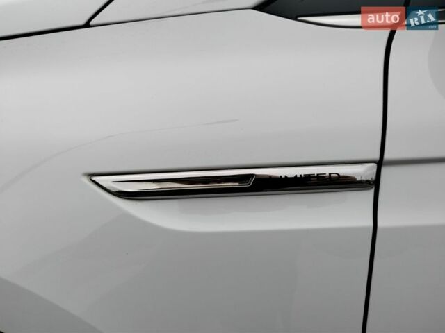 Белый Рено Меган, объемом двигателя 1.46 л и пробегом 204 тыс. км за 15300 $, фото 5 на Automoto.ua
