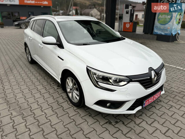 Белый Рено Меган, объемом двигателя 1.46 л и пробегом 181 тыс. км за 14200 $, фото 1 на Automoto.ua