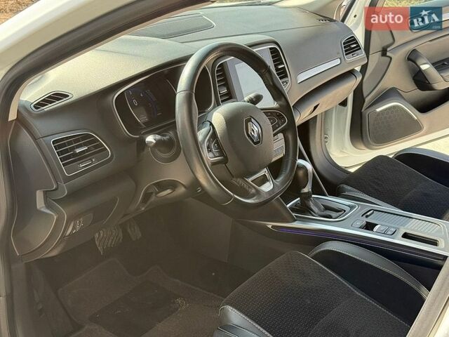 Белый Рено Меган, объемом двигателя 1.5 л и пробегом 222 тыс. км за 14100 $, фото 29 на Automoto.ua
