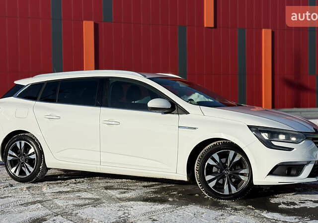 Белый Рено Меган, объемом двигателя 1.46 л и пробегом 139 тыс. км за 16500 $, фото 10 на Automoto.ua