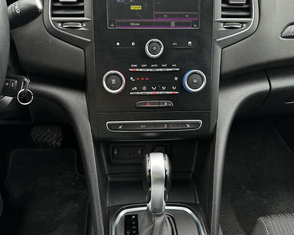 Білий Рено Меган, об'ємом двигуна 1.46 л та пробігом 183 тис. км за 13950 $, фото 33 на Automoto.ua