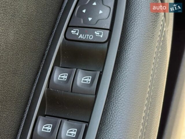 Белый Рено Меган, объемом двигателя 1.46 л и пробегом 212 тыс. км за 14700 $, фото 45 на Automoto.ua