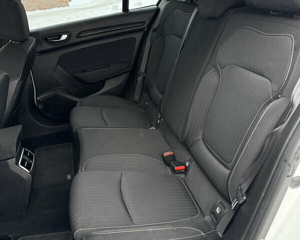 Белый Рено Меган, объемом двигателя 1.46 л и пробегом 182 тыс. км за 13999 $, фото 14 на Automoto.ua