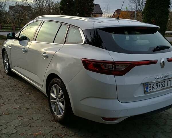 Белый Рено Меган, объемом двигателя 1.5 л и пробегом 222 тыс. км за 12600 $, фото 13 на Automoto.ua