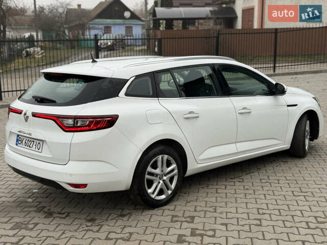 Білий Рено Меган, об'ємом двигуна 1.46 л та пробігом 240 тис. км за 11800 $, фото 5 на Automoto.ua