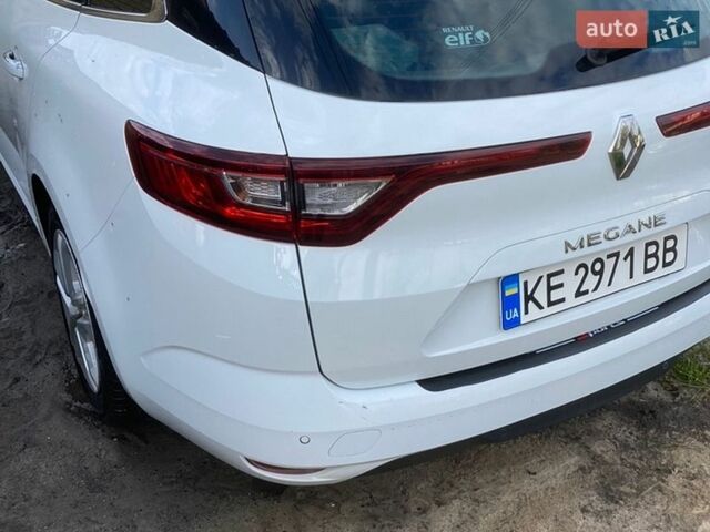 Белый Рено Меган, объемом двигателя 1.5 л и пробегом 140 тыс. км за 14800 $, фото 12 на Automoto.ua