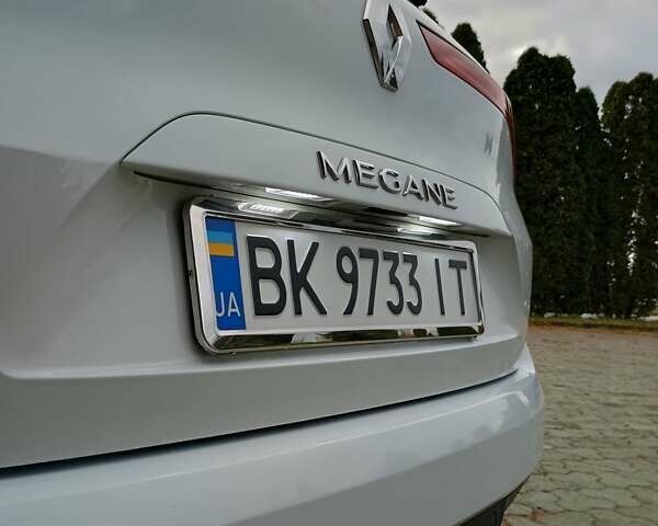 Белый Рено Меган, объемом двигателя 1.5 л и пробегом 222 тыс. км за 12600 $, фото 43 на Automoto.ua