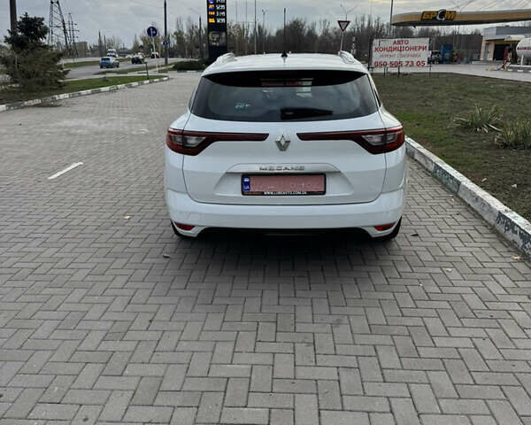 Білий Рено Меган, об'ємом двигуна 1.5 л та пробігом 115 тис. км за 16500 $, фото 9 на Automoto.ua