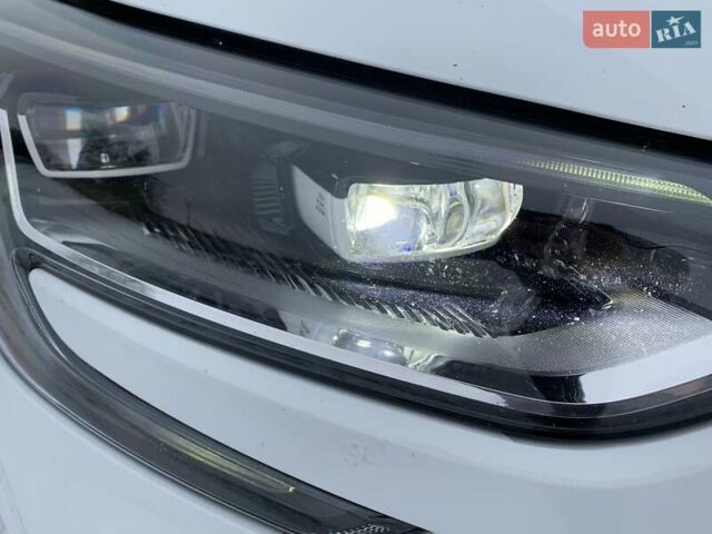 Білий Рено Меган, об'ємом двигуна 1.46 л та пробігом 158 тис. км за 15350 $, фото 18 на Automoto.ua
