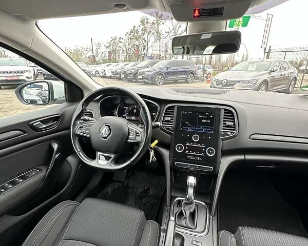 Белый Рено Меган, объемом двигателя 1.5 л и пробегом 202 тыс. км за 15800 $, фото 23 на Automoto.ua