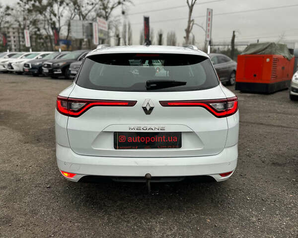Белый Рено Меган, объемом двигателя 1.5 л и пробегом 202 тыс. км за 15800 $, фото 12 на Automoto.ua