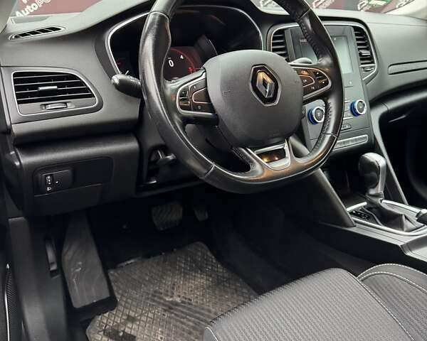 Белый Рено Меган, объемом двигателя 1.5 л и пробегом 202 тыс. км за 15600 $, фото 20 на Automoto.ua