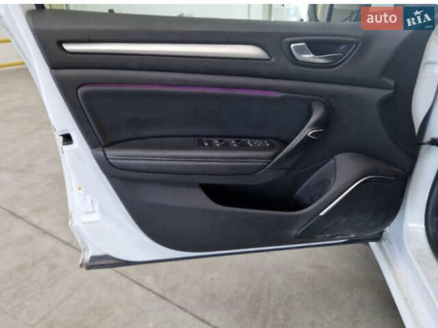 Білий Рено Меган, об'ємом двигуна 1.46 л та пробігом 158 тис. км за 15350 $, фото 4 на Automoto.ua
