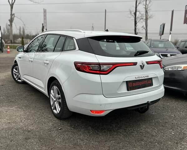 Белый Рено Меган, объемом двигателя 1.5 л и пробегом 202 тыс. км за 15800 $, фото 9 на Automoto.ua