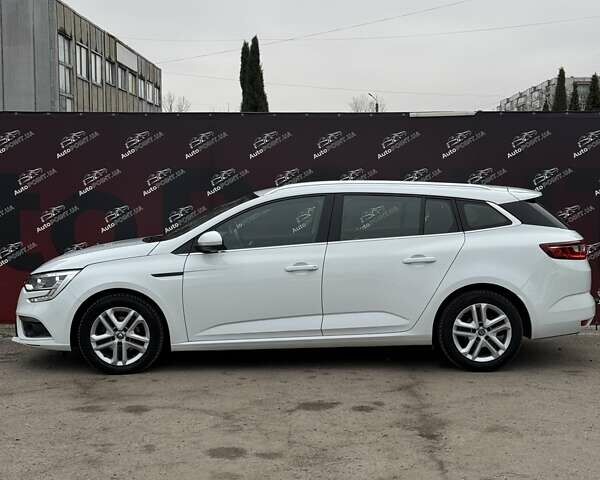 Белый Рено Меган, объемом двигателя 1.5 л и пробегом 202 тыс. км за 15600 $, фото 4 на Automoto.ua