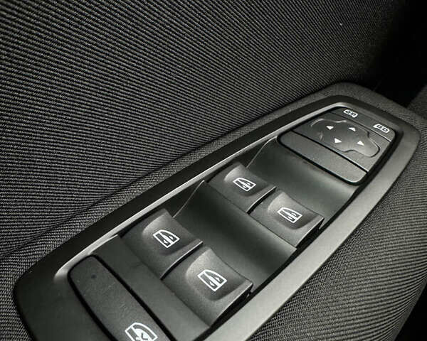 Белый Рено Меган, объемом двигателя 1.5 л и пробегом 202 тыс. км за 15800 $, фото 30 на Automoto.ua