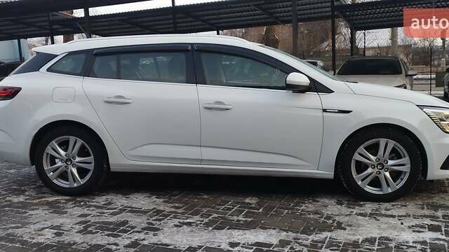 Белый Рено Меган, объемом двигателя 1.5 л и пробегом 167 тыс. км за 14200 $, фото 4 на Automoto.ua