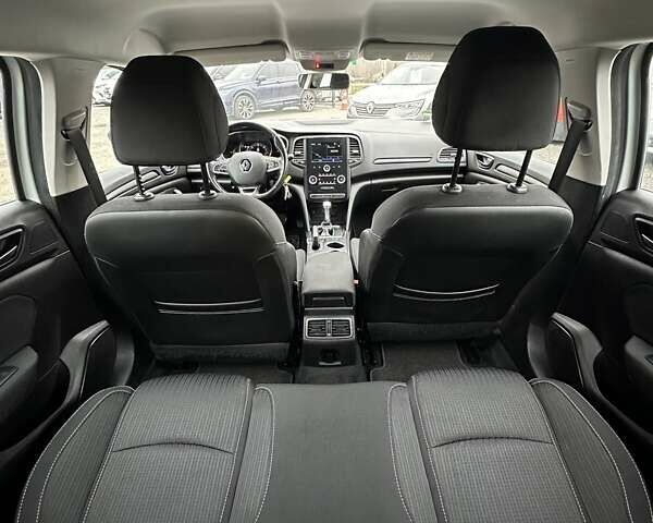 Белый Рено Меган, объемом двигателя 1.5 л и пробегом 202 тыс. км за 15800 $, фото 15 на Automoto.ua