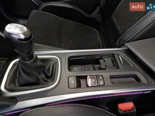 Білий Рено Меган, об'ємом двигуна 1.46 л та пробігом 158 тис. км за 15350 $, фото 1 на Automoto.ua