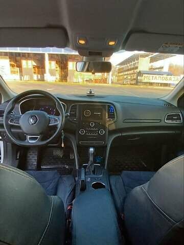 Білий Рено Меган, об'ємом двигуна 1.46 л та пробігом 164 тис. км за 16200 $, фото 17 на Automoto.ua