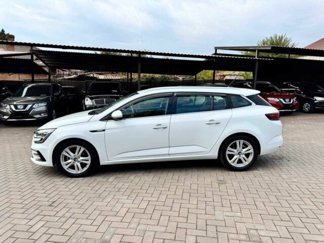 Белый Рено Меган, объемом двигателя 1.5 л и пробегом 167 тыс. км за 14200 $, фото 5 на Automoto.ua