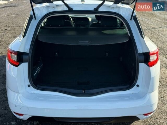 Белый Рено Меган, объемом двигателя 1.5 л и пробегом 199 тыс. км за 13999 $, фото 33 на Automoto.ua