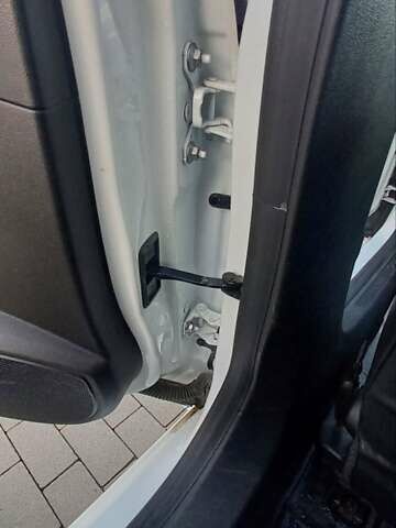 Білий Рено Меган, об'ємом двигуна 1.46 л та пробігом 164 тис. км за 16200 $, фото 13 на Automoto.ua