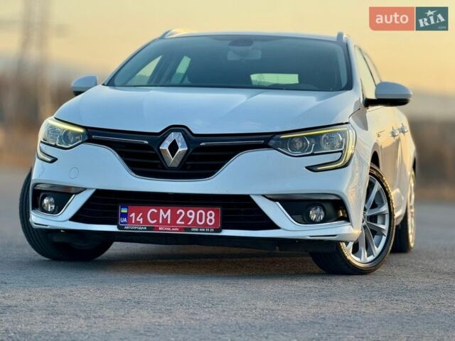 Белый Рено Меган, объемом двигателя 1.5 л и пробегом 128 тыс. км за 14000 $, фото 23 на Automoto.ua