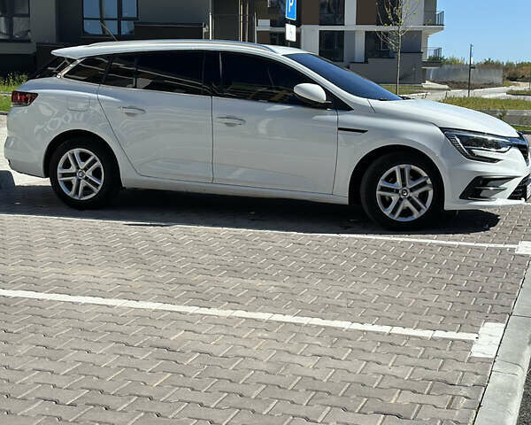 Белый Рено Меган, объемом двигателя 1.46 л и пробегом 186 тыс. км за 16500 $, фото 4 на Automoto.ua