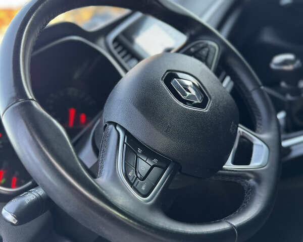 Белый Рено Меган, объемом двигателя 1.5 л и пробегом 136 тыс. км за 14400 $, фото 43 на Automoto.ua