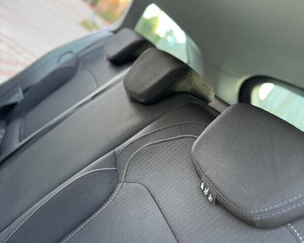 Белый Рено Меган, объемом двигателя 1.5 л и пробегом 136 тыс. км за 14400 $, фото 75 на Automoto.ua