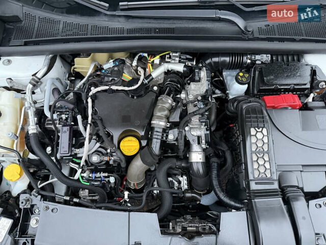 Белый Рено Меган, объемом двигателя 1.5 л и пробегом 138 тыс. км за 15399 $, фото 79 на Automoto.ua