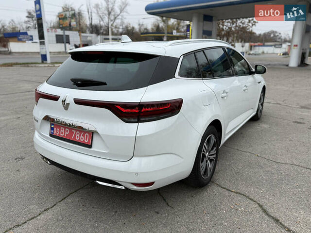 Белый Рено Меган, объемом двигателя 1.5 л и пробегом 138 тыс. км за 15399 $, фото 19 на Automoto.ua