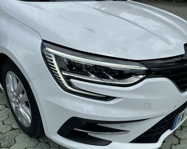 Белый Рено Меган, объемом двигателя 1.46 л и пробегом 193 тыс. км за 14950 $, фото 18 на Automoto.ua