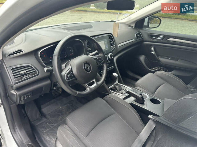 Белый Рено Меган, объемом двигателя 1.46 л и пробегом 193 тыс. км за 14950 $, фото 7 на Automoto.ua