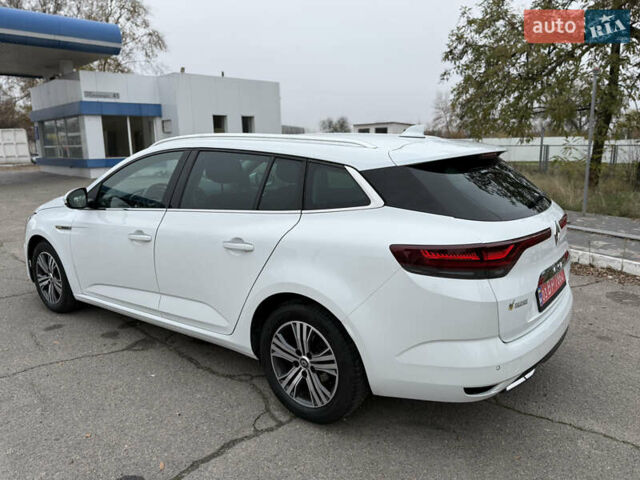 Белый Рено Меган, объемом двигателя 1.5 л и пробегом 138 тыс. км за 15399 $, фото 27 на Automoto.ua