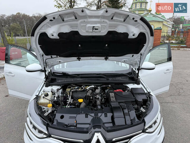 Белый Рено Меган, объемом двигателя 1.5 л и пробегом 138 тыс. км за 15399 $, фото 81 на Automoto.ua